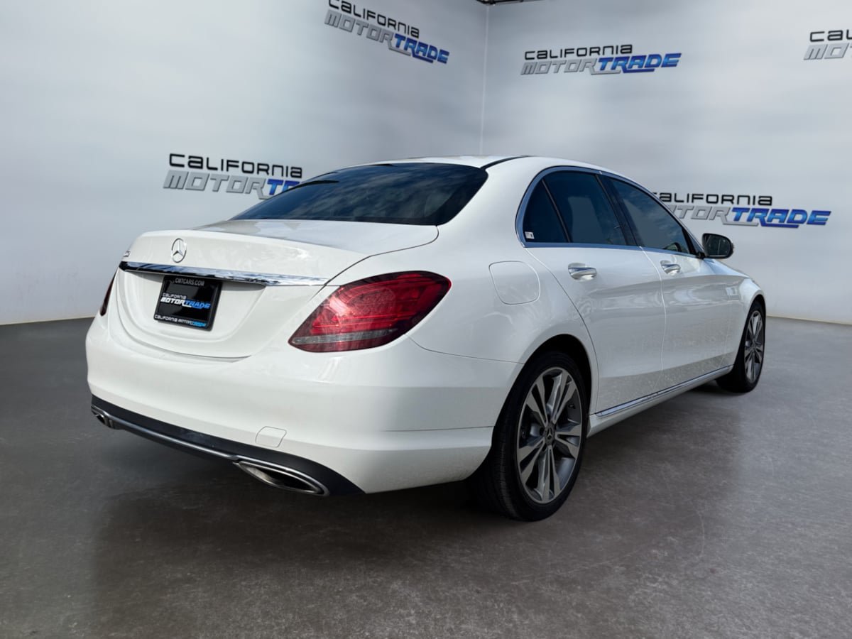 Used 2019 Mercedes-Benz C 300 Sedan w/ Premium Package image 5