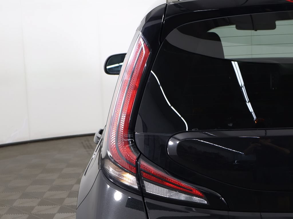 Used 2025 Kia Soul LX w/ LX Technology Package FWD image 14
