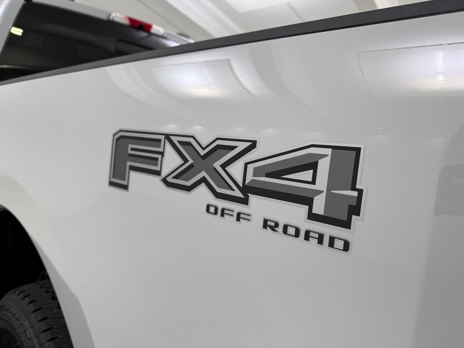New 2026 Ford F250 Lariat w/ Black Appearance Package AWD/4WD image 11