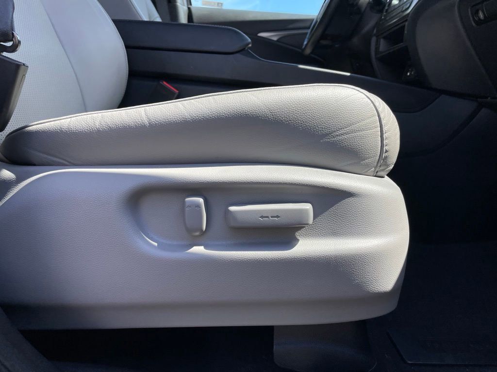 Certified 2024 Honda Passport EX-L image 31