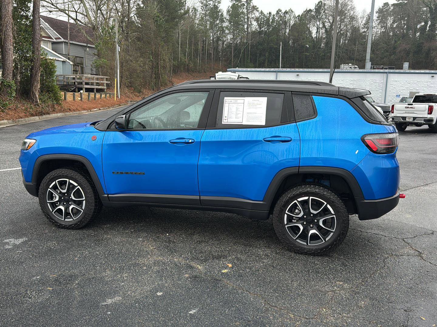 Used 2024 Jeep Compass Trailhawk w/ Trailhawk Elite Group image 3