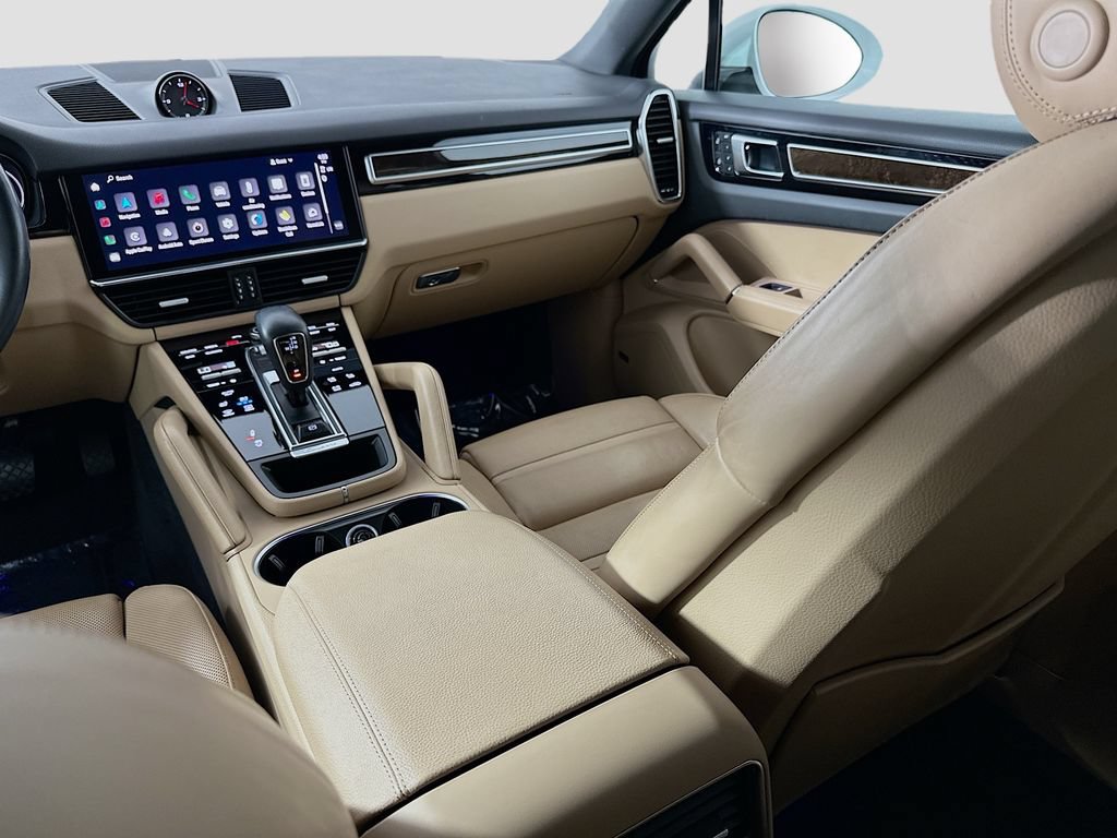 Certified 2023 Porsche Cayenne Platinum Edition AWD/4WD image 25
