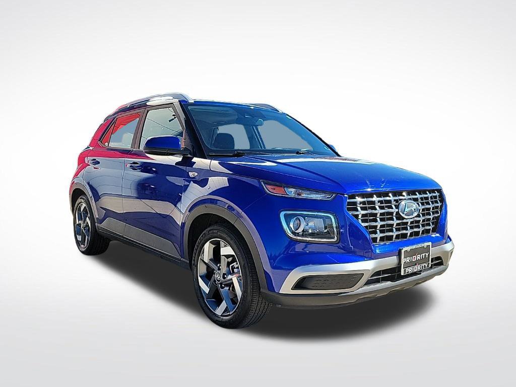 Used 2022 Hyundai Venue SEL w/ Cargo Package FWD image 9