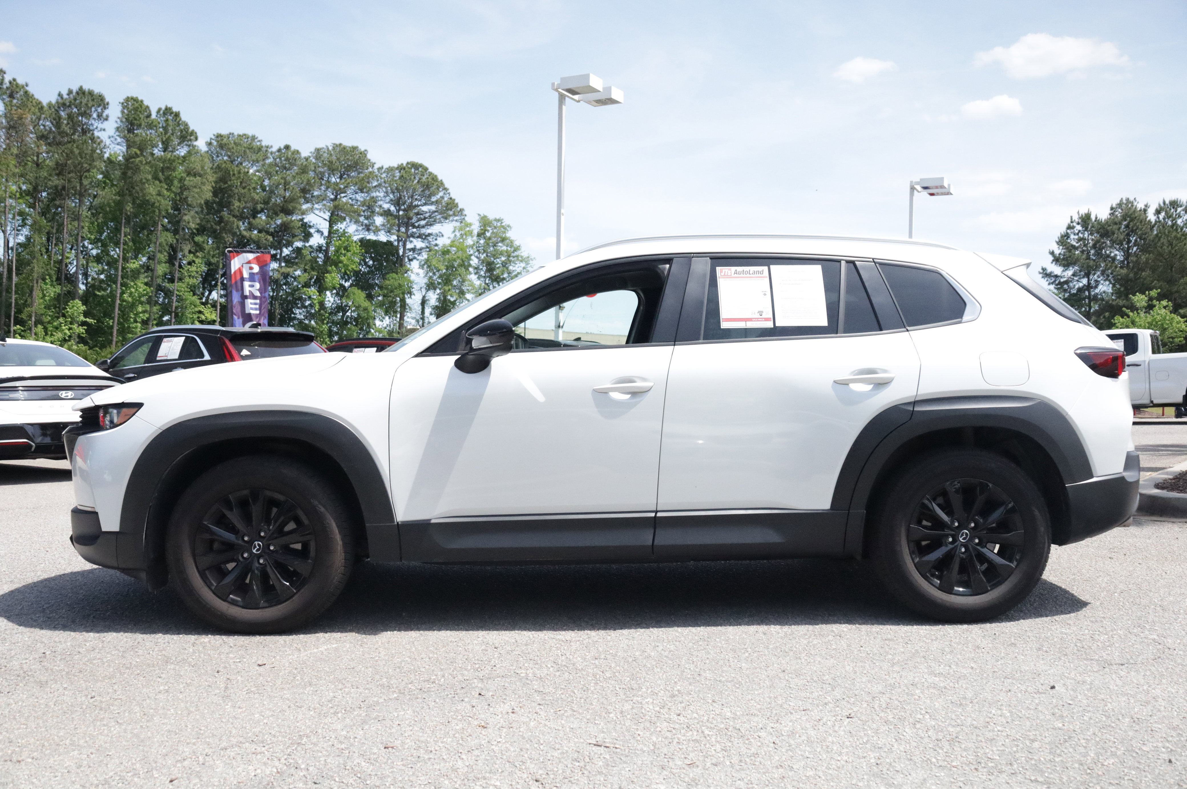 Used 2024 MAZDA CX-50 AWD 2.5 S w/ Preferred Package image 3