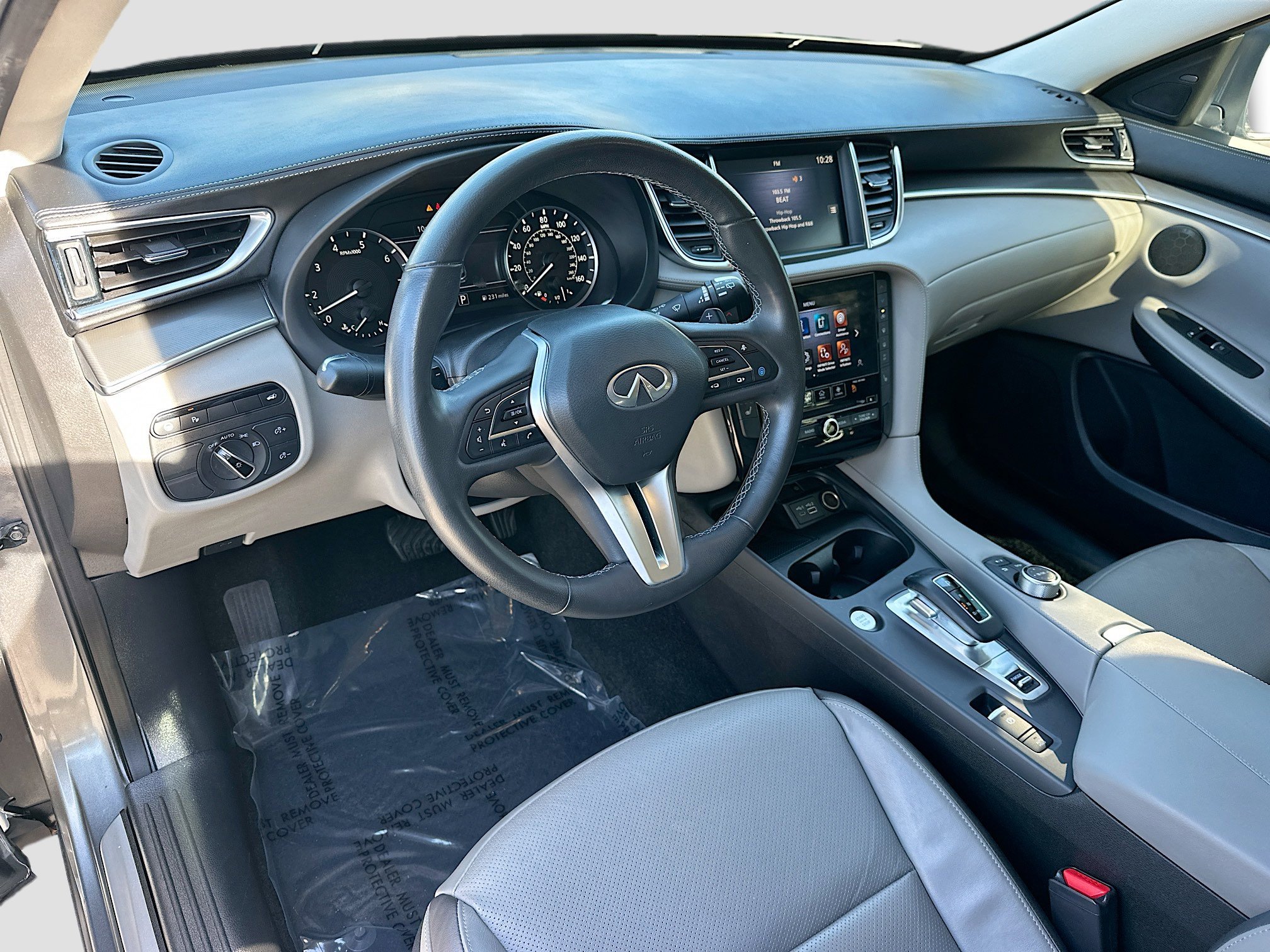 Used 2023 INFINITI QX50 Luxe image 9