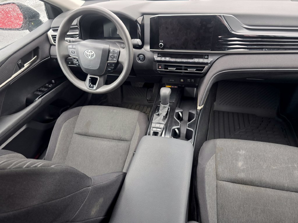 Used 2025 Toyota Camry LE FWD image 21