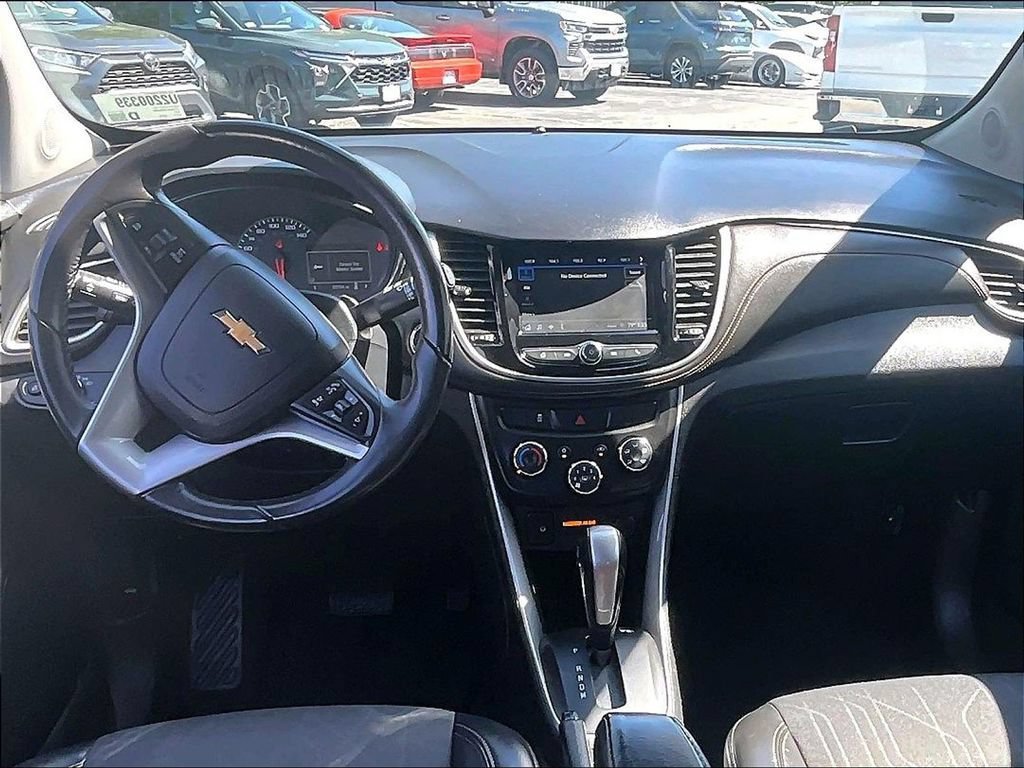 Used 2018 Chevrolet Trax LT w/ LT Convenience Package AWD/4WD image 20