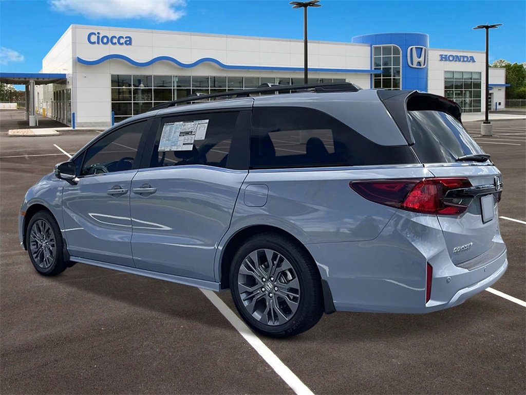 New 2026 Honda Odyssey Touring image 3