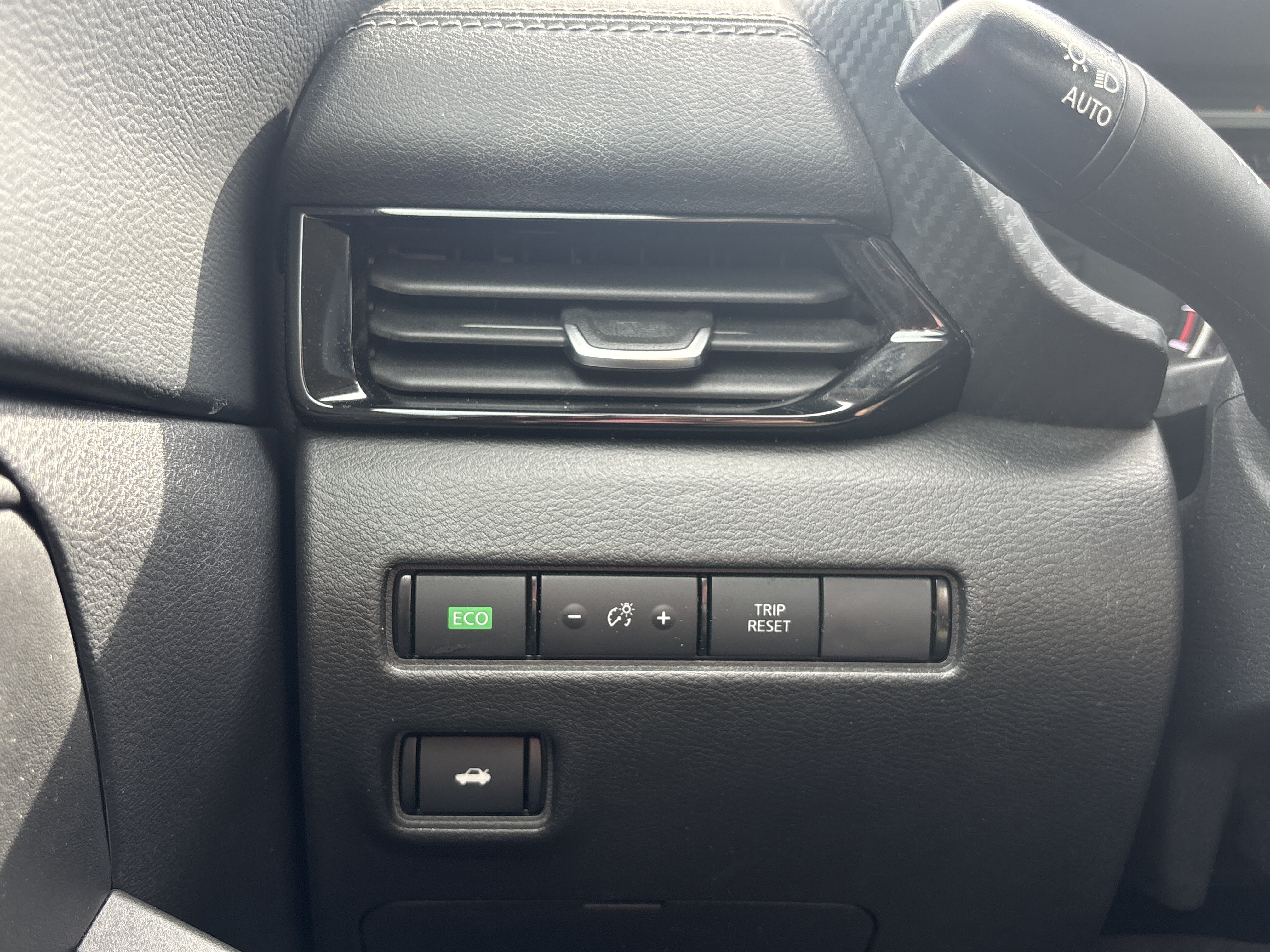 Used 2023 Nissan Sentra SV FWD image 30