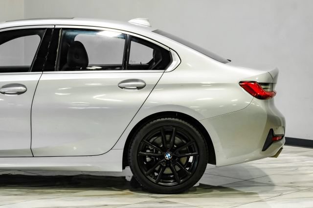 Used 2020 BMW 330i Sedan w/ Convenience Package RWD image 15