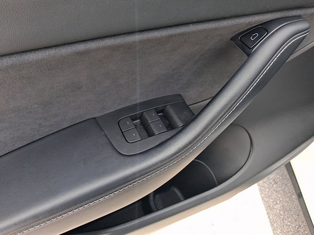 Used 2021 Tesla Model Y Performance AWD/4WD image 17