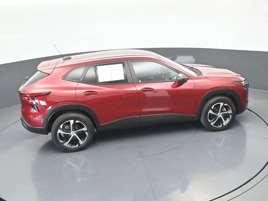 Used 2024 Chevrolet Trax RS w/ Driver Confidence Package FWD image 48