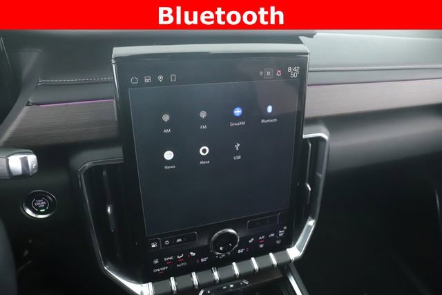 Used 2024 GMC Acadia Denali w/ Super Cruise Package image 5