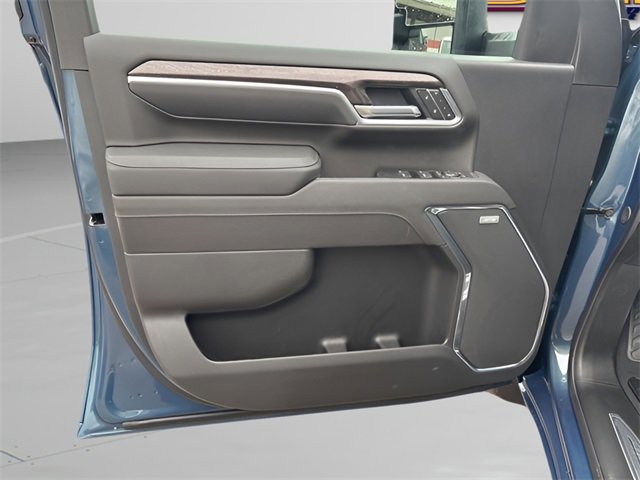 New 2026 Chevrolet Silverado 2500 LTZ w/ LTZ Convenience Package image 6