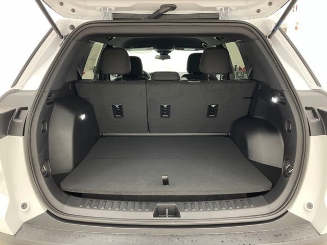 New 2026 Chevrolet Equinox LT image 11