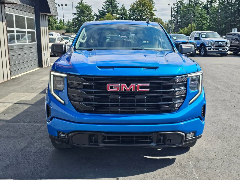 Used 2023 GMC Sierra 1500 Elevation image 2