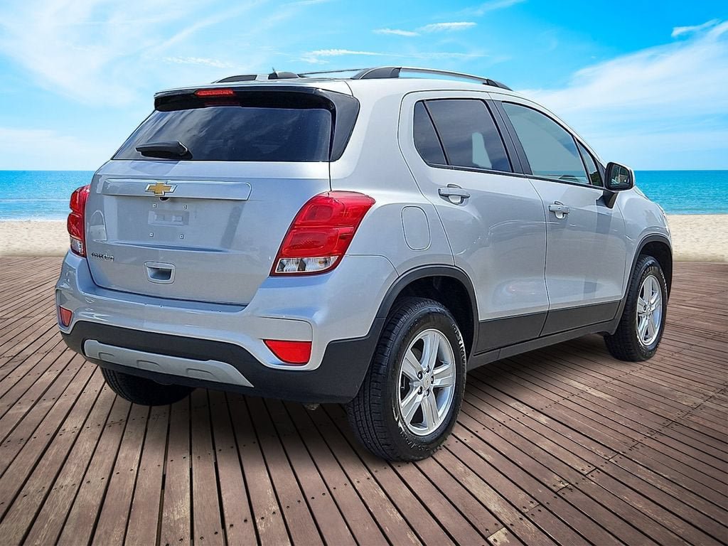 Certified 2022 Chevrolet Trax LT w/ LT Convenience Package AWD/4WD image 6