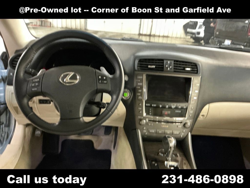Used 2010 Lexus IS 250C image 17
