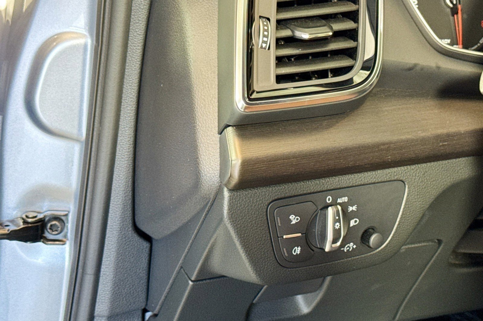 Used 2022 Audi Q5 2.0T Premium w/ Convenience Package image 10