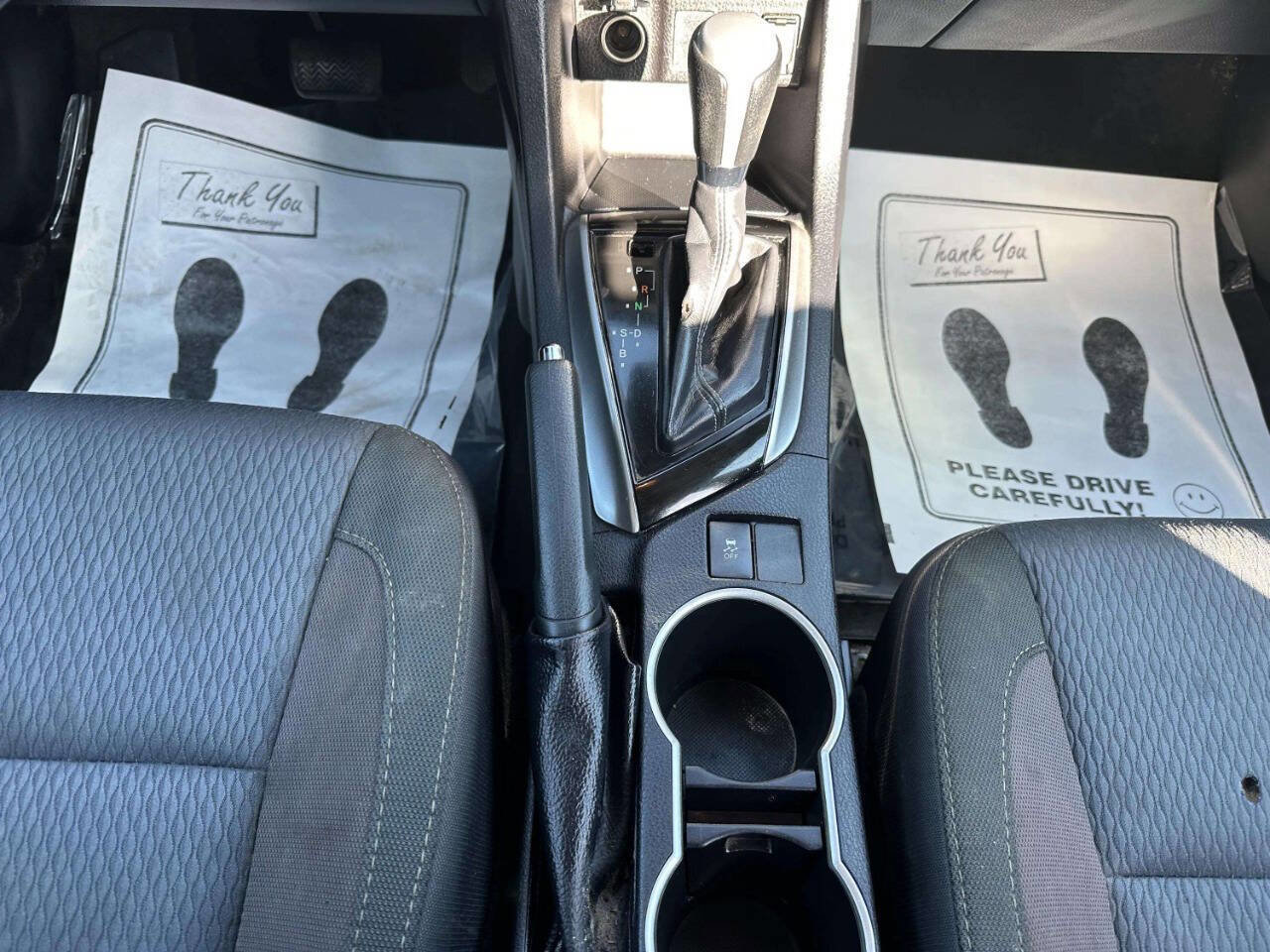 Used 2017 Toyota Corolla LE image 20