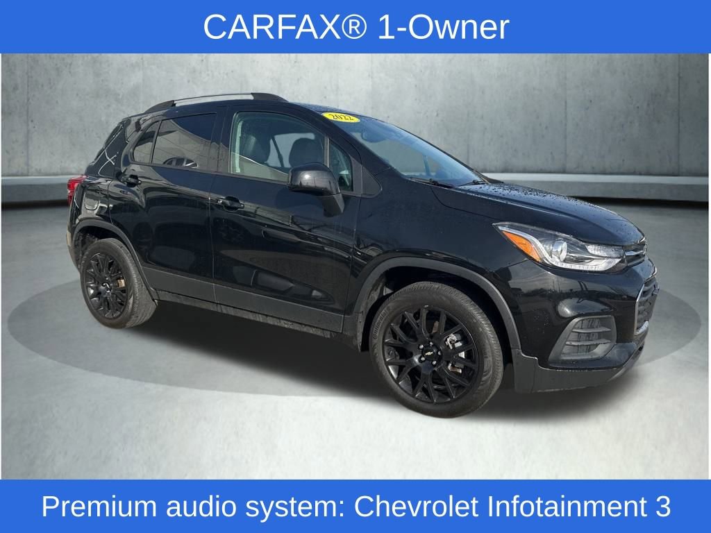 Used 2022 Chevrolet Trax LT w/ Midnight Edition image 9