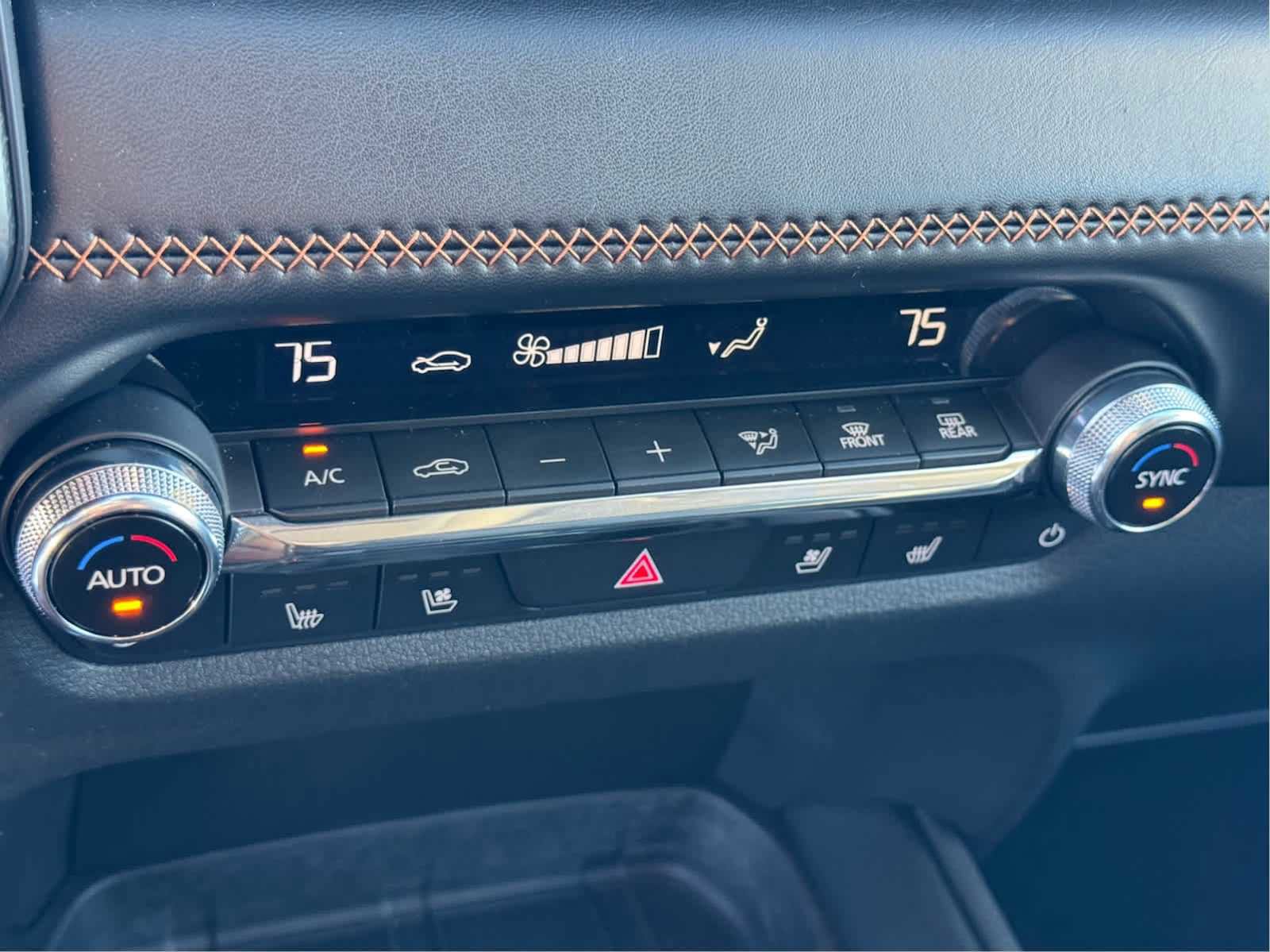 Used 2025 MAZDA CX-50 2.5 Turbo w/ Premium Plus Pkg image 19