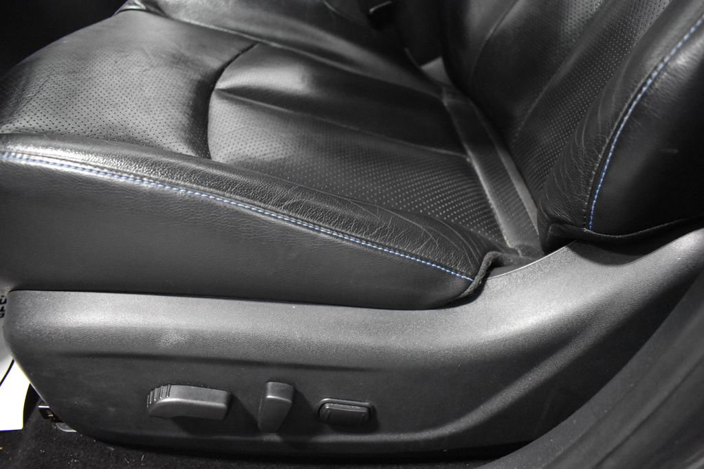 Used 2017 Nissan Sentra SR w/ SR Premium Technology Package FWD image 18