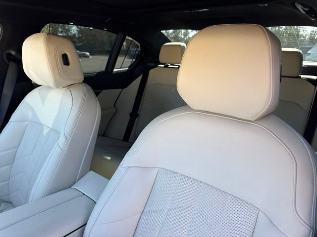 Certified 2025 BMW i5 xDrive40 w/ Executive Package AWD/4WD image 21