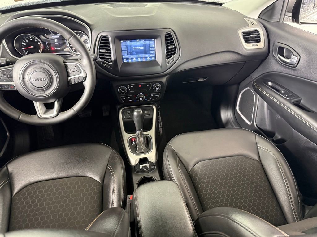 Used 2021 Jeep Compass Latitude FWD image 9