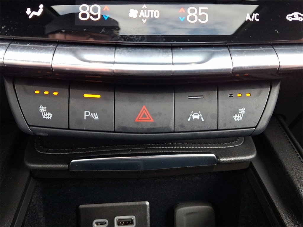 Used 2025 Cadillac XT4 Premium Luxury w/ Cold Weather Package image 25