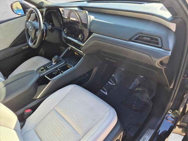Used 2024 Lexus TX 350 FWD w/ Captains Chair Package image 23