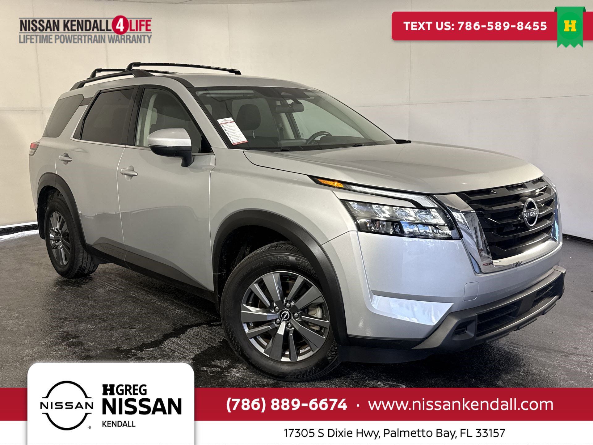 Used 2024 Nissan Pathfinder SV