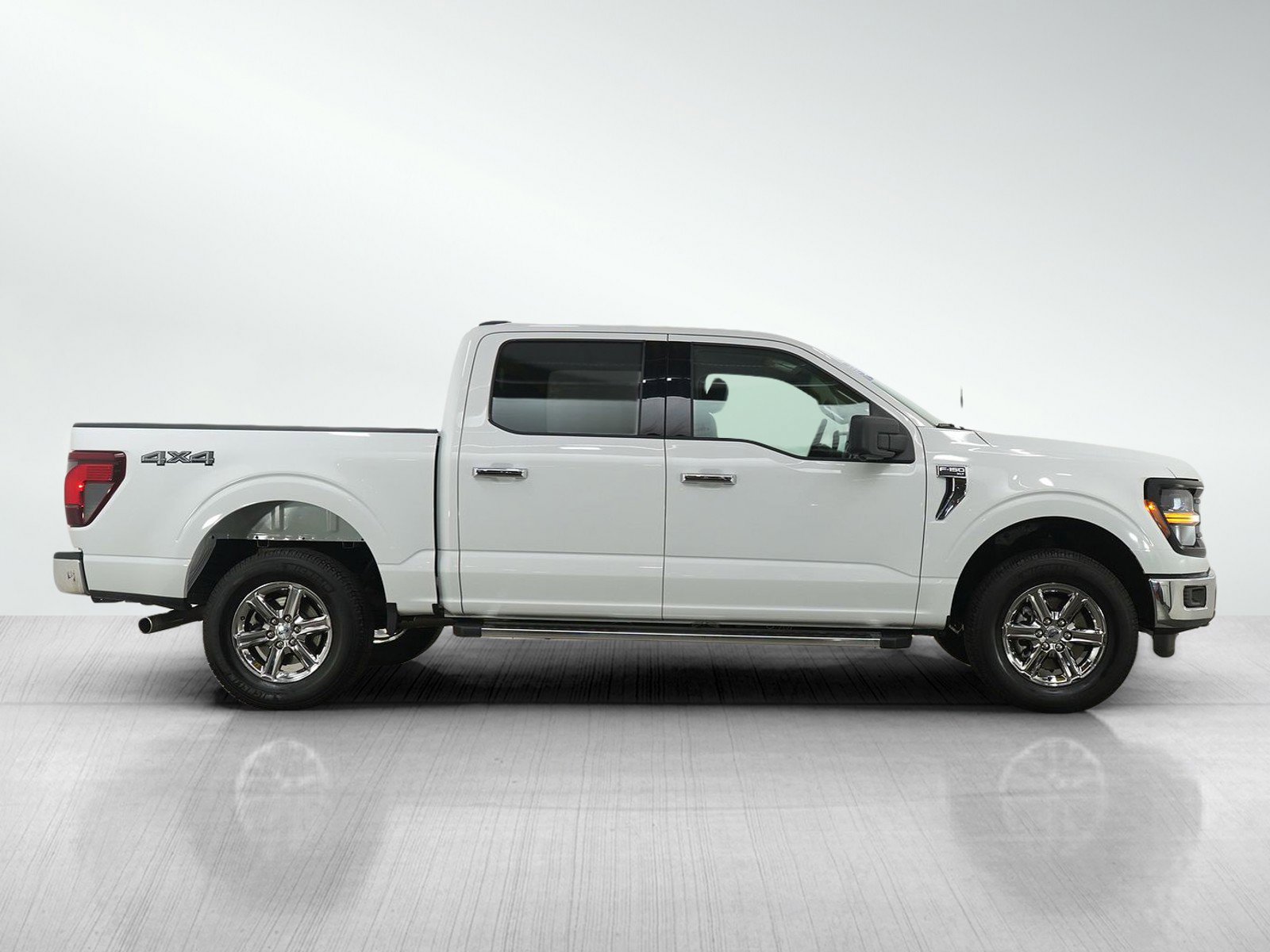 Used 2024 Ford F150 XLT w/ Tow/Haul Package image 6