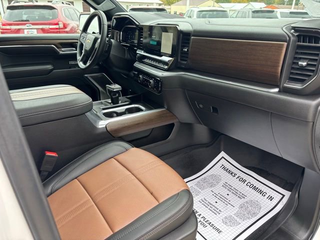 Used 2024 Chevrolet Silverado 1500 High Country w/ High Country Premium Package image 30