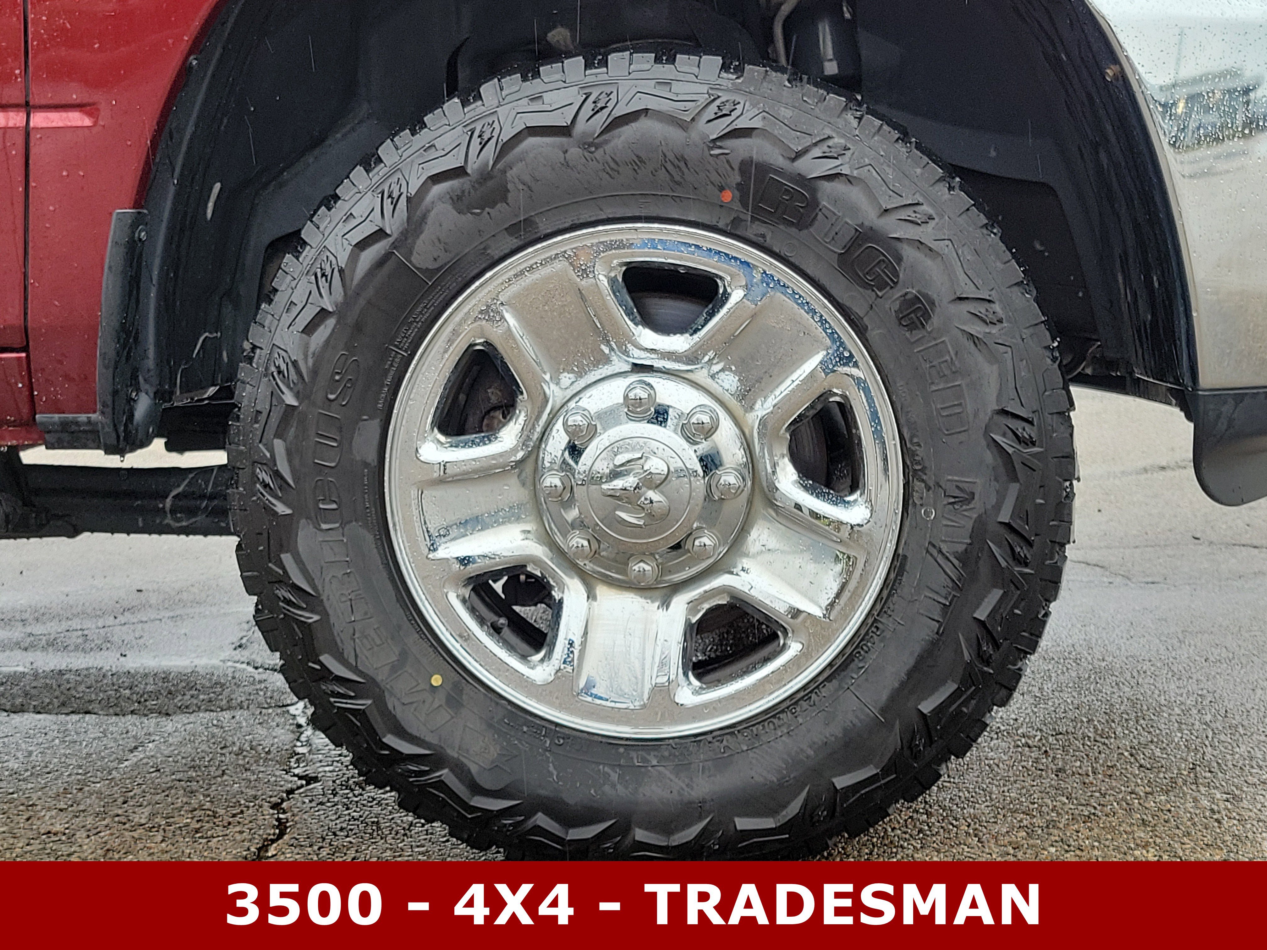 Used 2017 RAM 3500 Tradesman w/ Chrome Appearance Group image 5