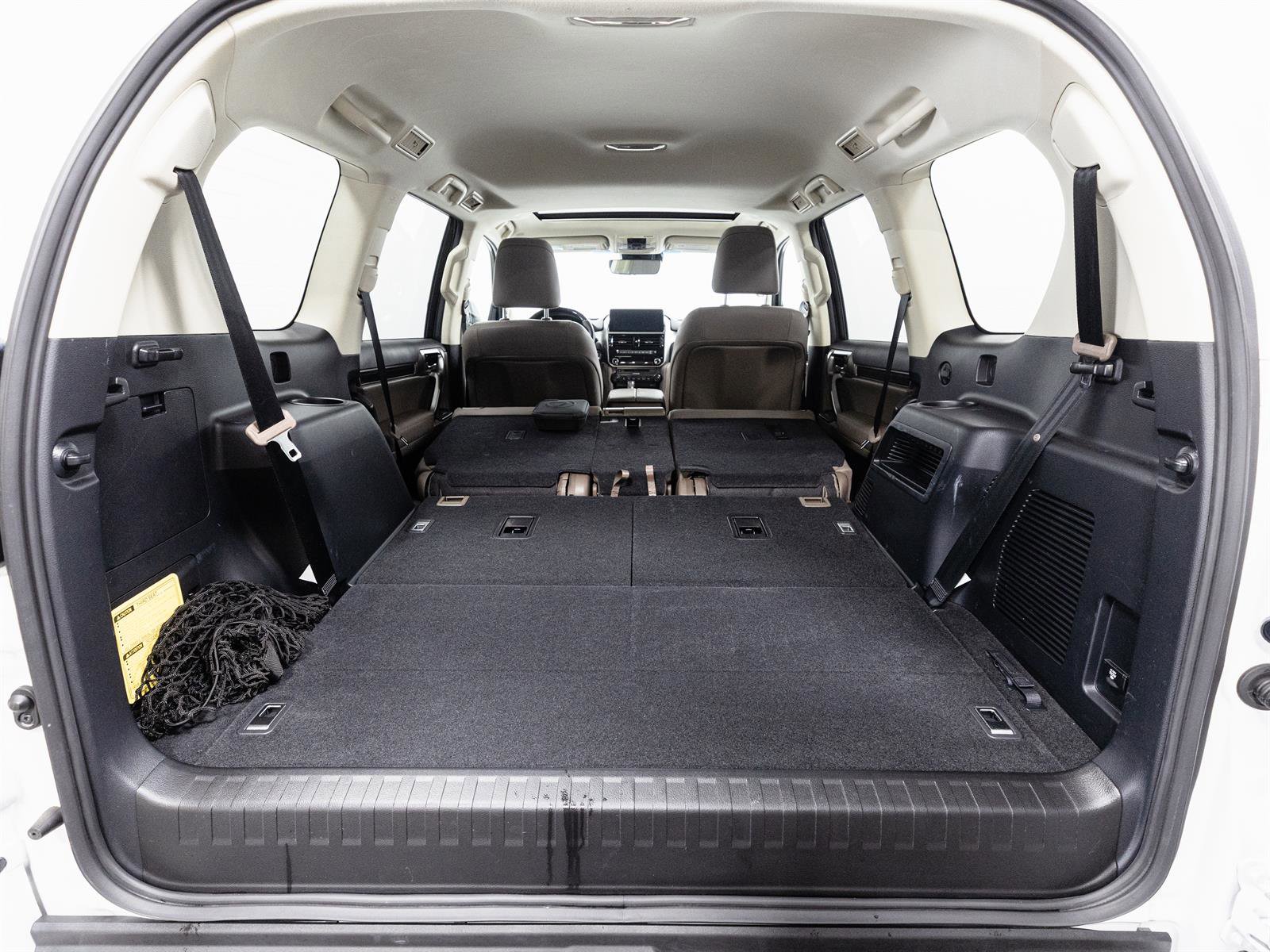 Used 2023 Lexus GX 460 Premium w/ Premium Package AWD/4WD image 12