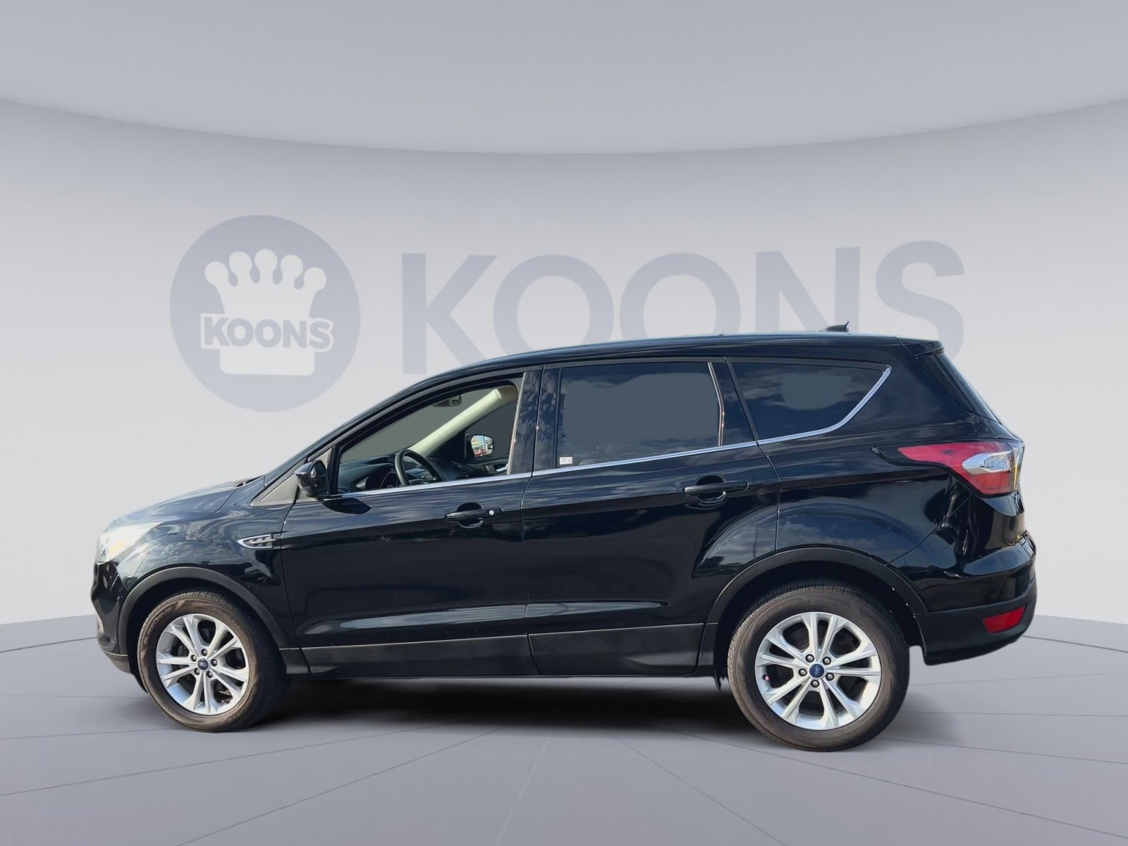 Used 2017 Ford Escape SE image 8
