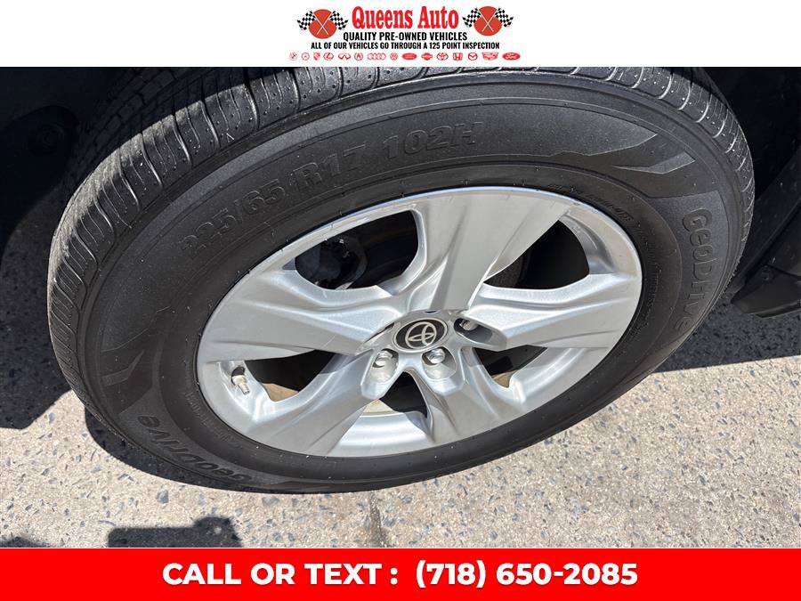 Used 2019 Toyota RAV4 XLE FWD image 29