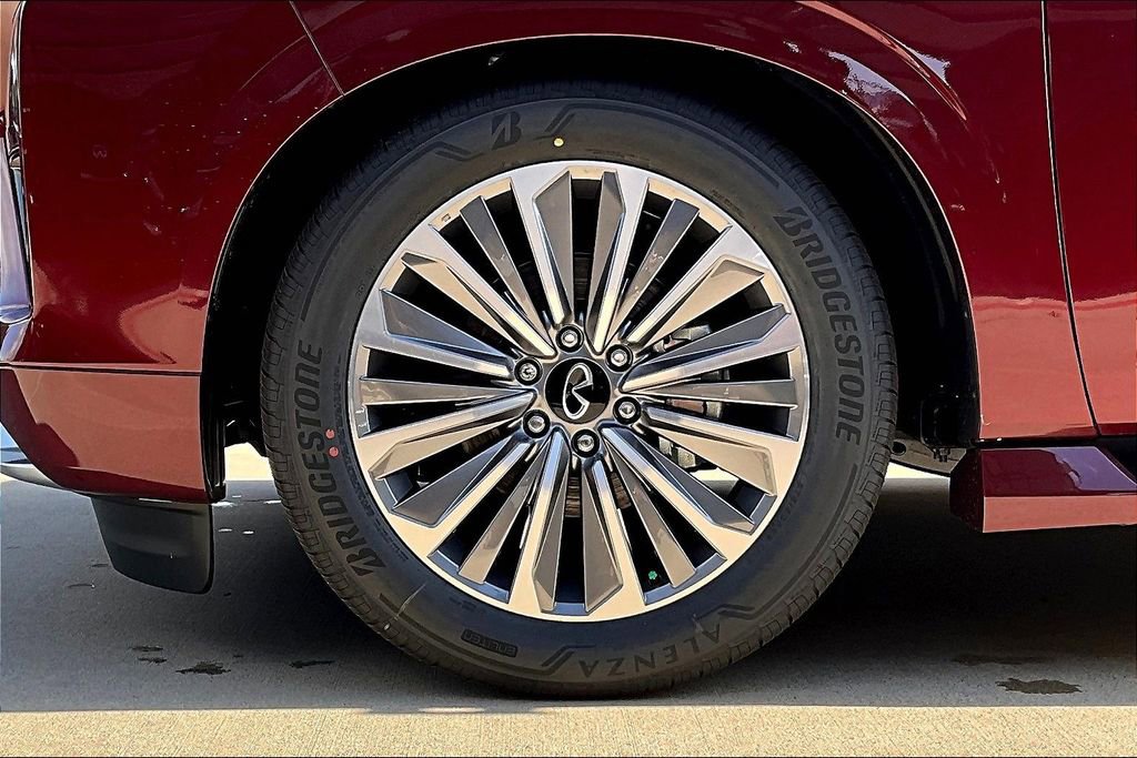 Certified 2025 INFINITI QX80 Sensory image 26