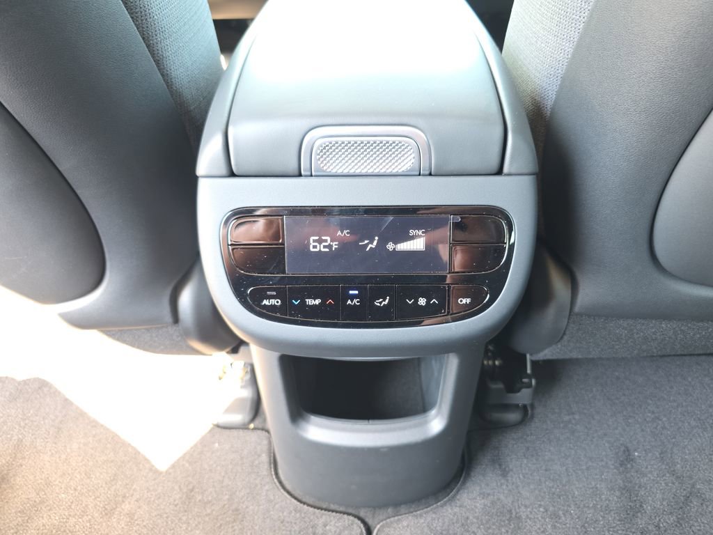 New 2026 Hyundai Ioniq 9 SE AWD/4WD image 18