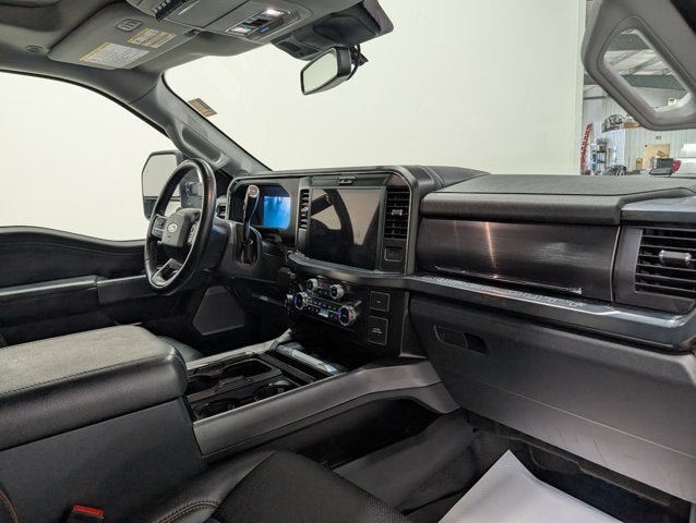 Used 2025 Ford F250 Lariat w/ Black Appearance Package AWD/4WD image 19