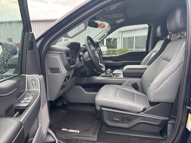 New 2025 Ford F150 Lightning Flash image 25