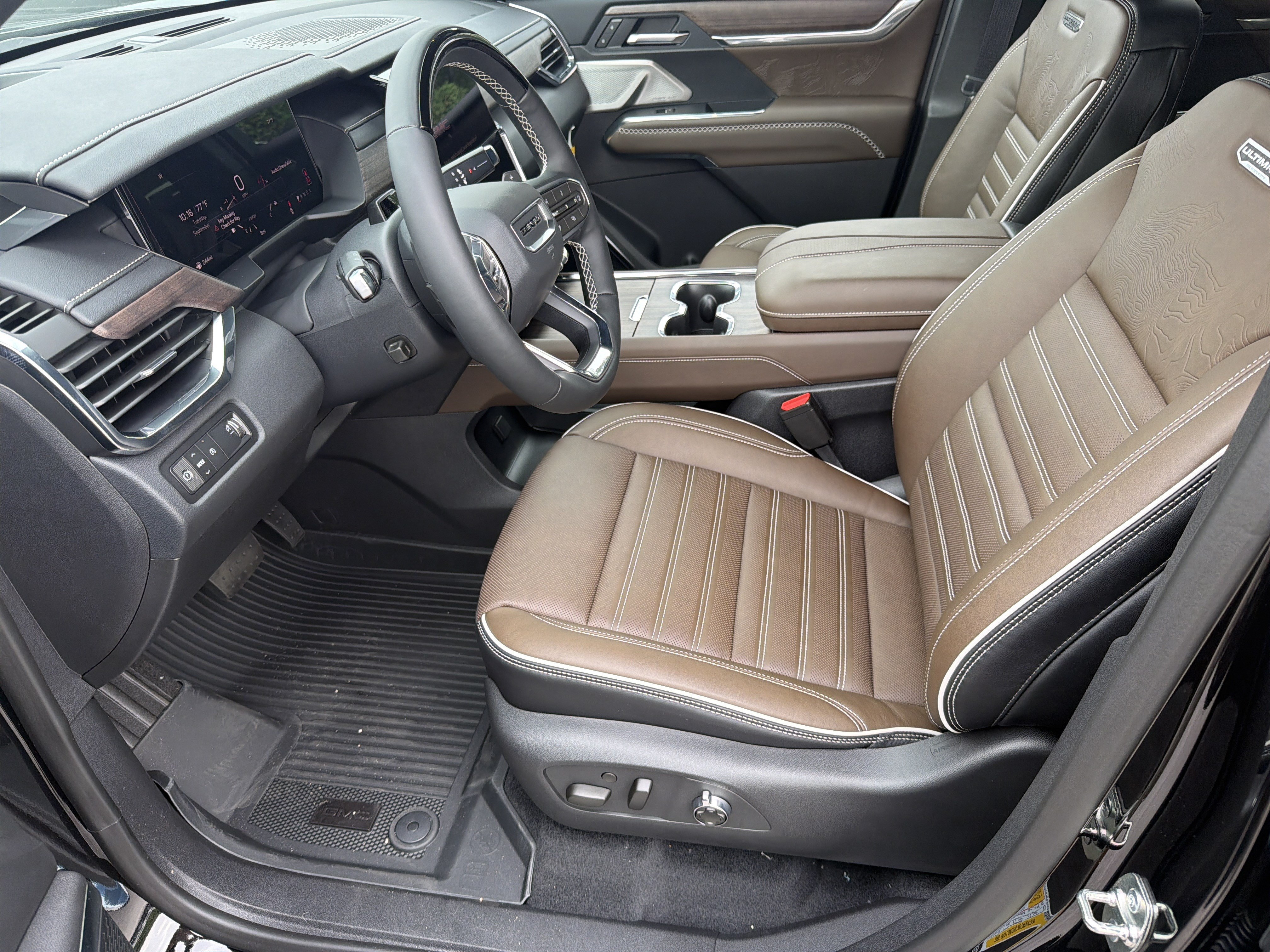 New 2027 GMC Acadia Denali Ultimate w/ LPO, Floor Liner Package FWD image 10