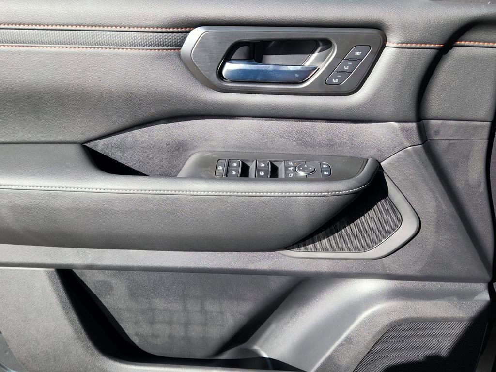 New 2026 Nissan Armada PRO-4X w/ Captain's Chari Seat Package image 7