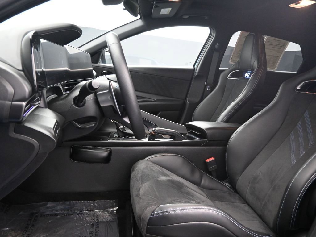 Used 2025 Hyundai Elantra N FWD image 11