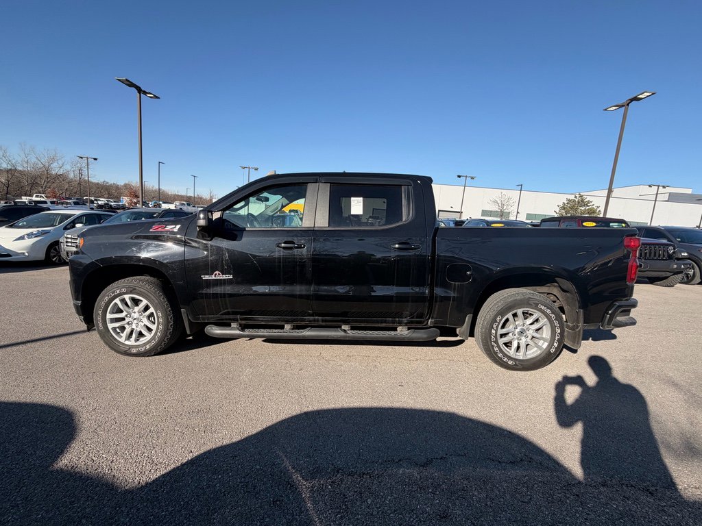 Used 2019 Chevrolet Silverado 1500 RST image 2