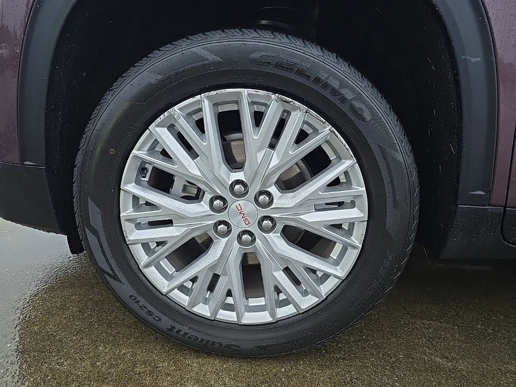 Used 2024 GMC Acadia Elevation image 37