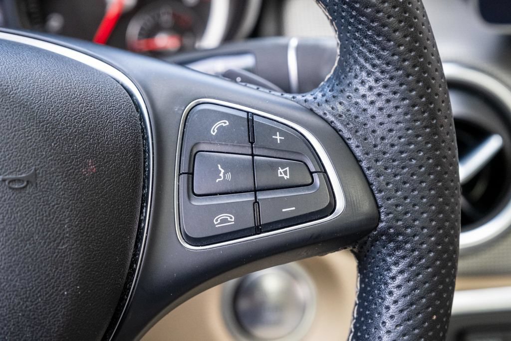 Used 2019 Mercedes-Benz GLA 250 4MATIC image 14