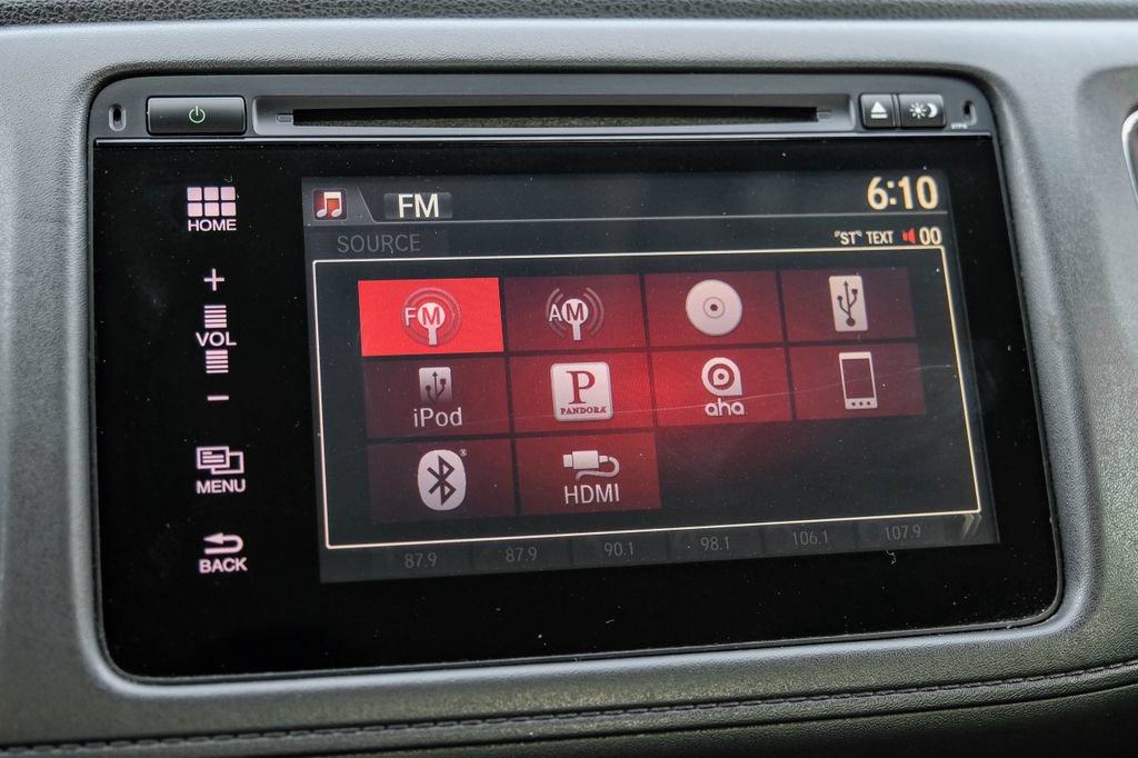 Used 2018 Honda HR-V EX image 33