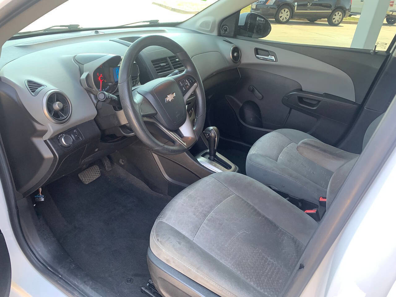 Used 2014 Chevrolet Sonic LS FWD image 11